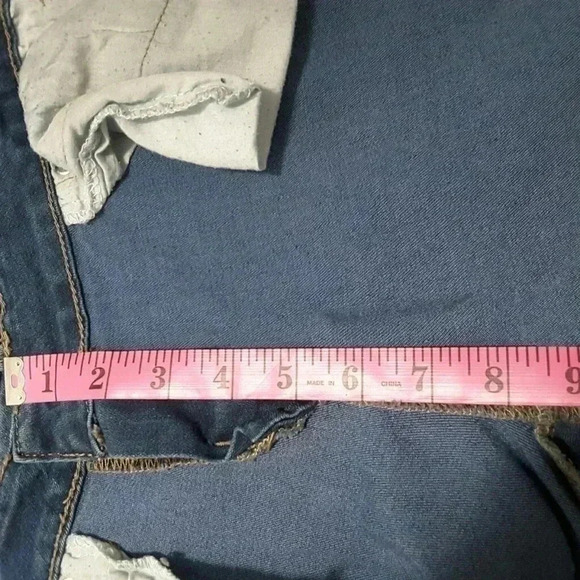 Guess Medium Rise Curvy Boot Charlotte Fit 29 - Picture 7 of 14